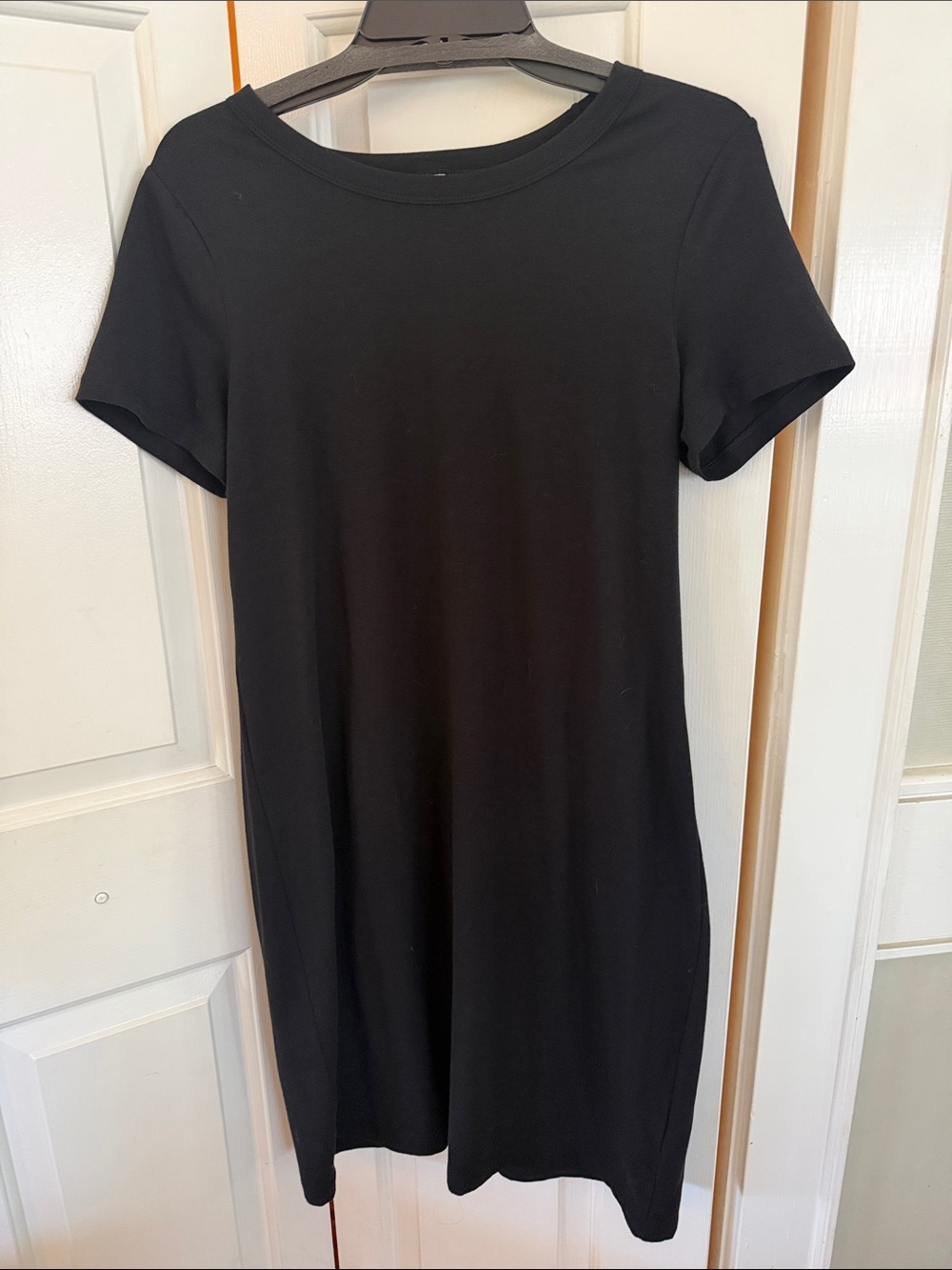 Like New Black Old Navy T-shirt Dress - size Medium